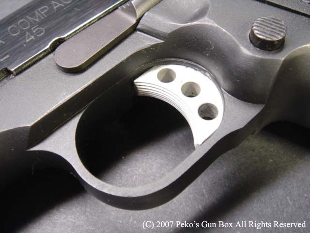 �A���~�E�g���K�[�I